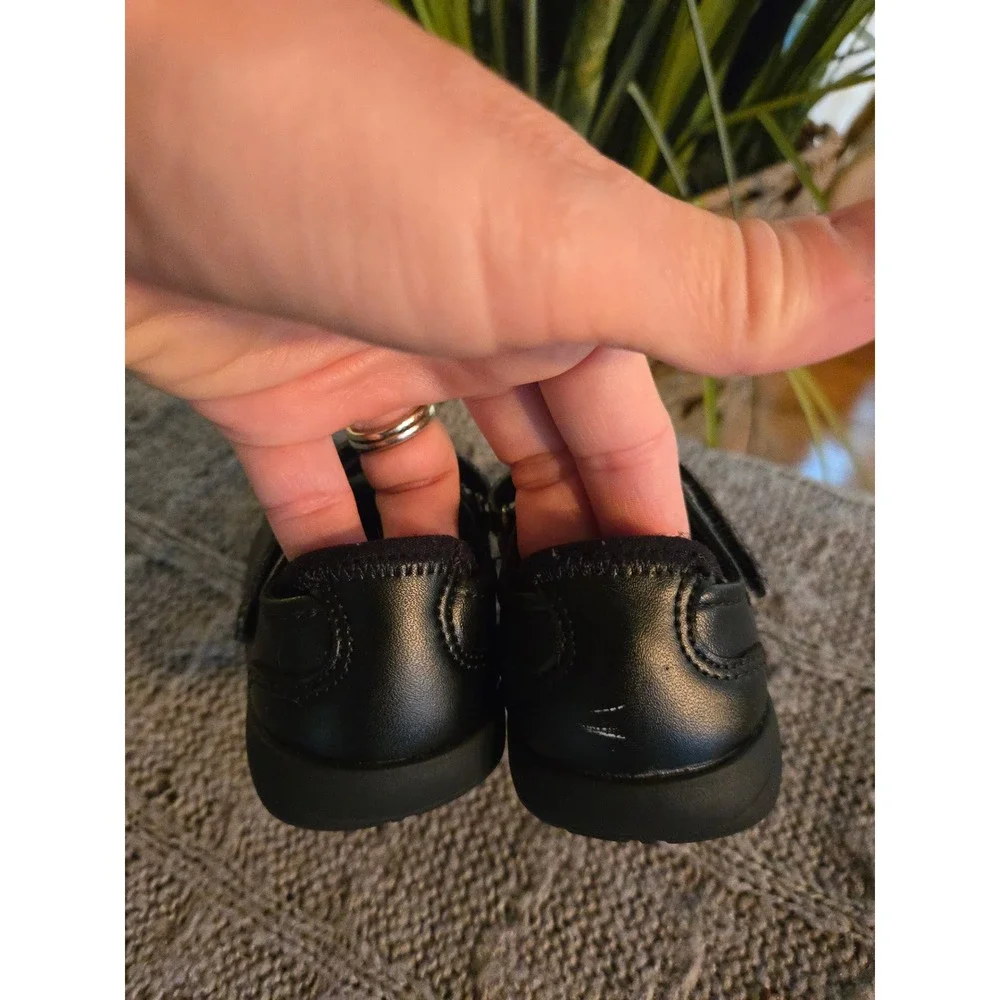 STRIDE RITE Maebell Black Leather Floral Mary Jane Dress Shoes Kids 5M